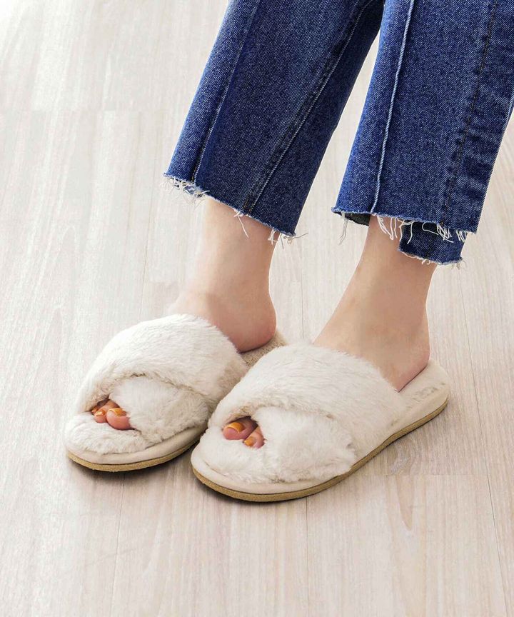 画像1: 出典：3COINS