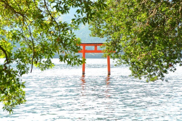 新年「辰」の年に箱根・芦ノ湖の龍神さまにお参り、「箱根神社」から「九頭龍神社」へ