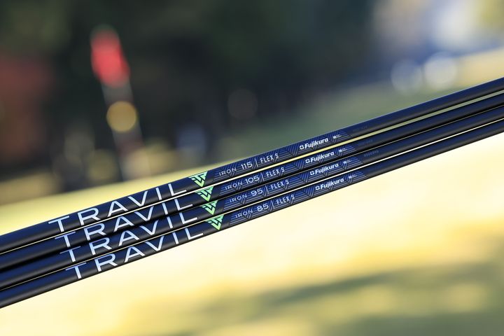 ボールがしっかりつかまって狙える！ドライバーシャフトをプロがガチ試打！