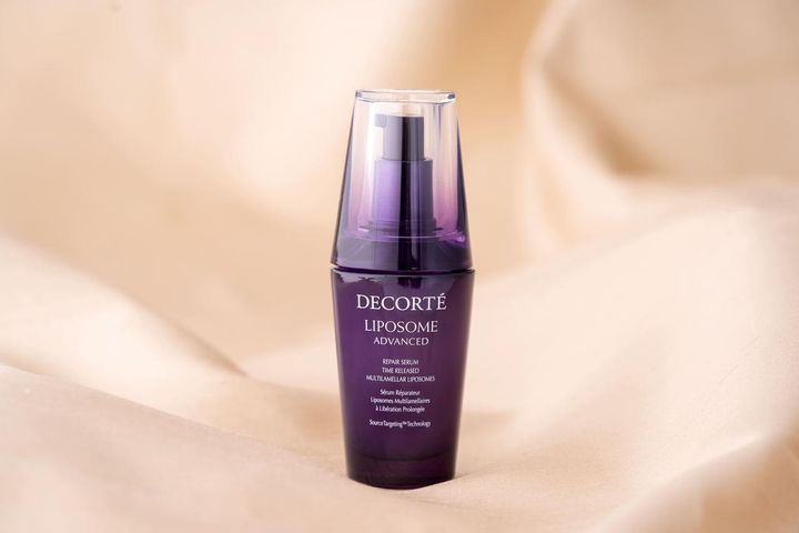 画像: 【コスメデコルテ】「リポソーム アドバンスト リペアセラム」30ml・¥8,250円（税込）/ 50ml・¥12,100（税込）/ 75ml（付けかえ用）・¥15,950（税込） / 75ml・¥16,500（税込） 出典：@cosme