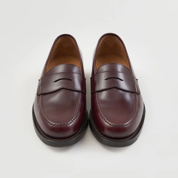 画像: 「GENTIQUE PENNY LOAFER」￥53,900 出典：シンゾーン