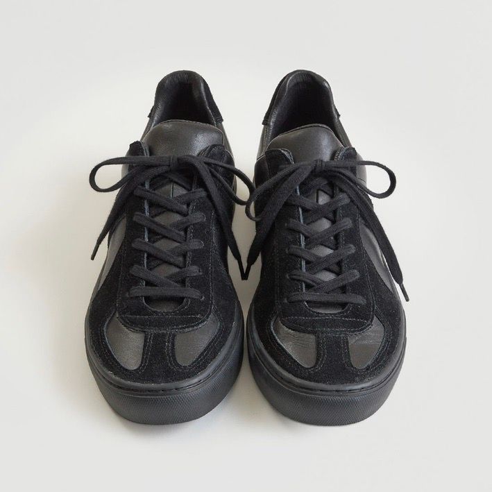 画像: 「“ALTERUM × Shinzone” GERMAN TRAINER」￥26,400※2024年1月2日発売予定 出典：シンゾーン