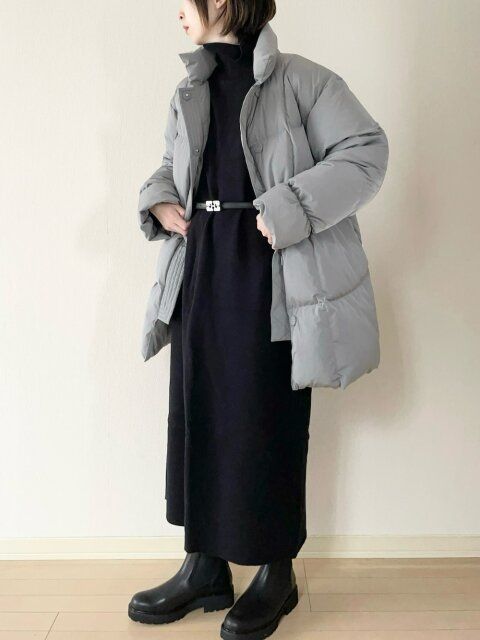 冬の黒ワンピースコーデ