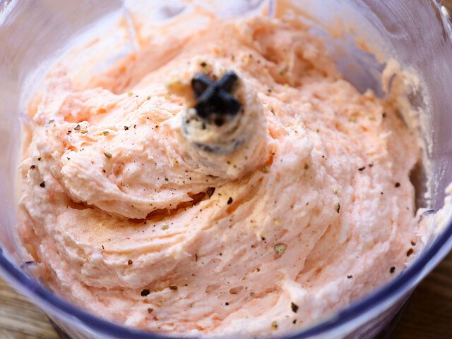 サーモンとはんぺんのムース レシピ 味をととのえる