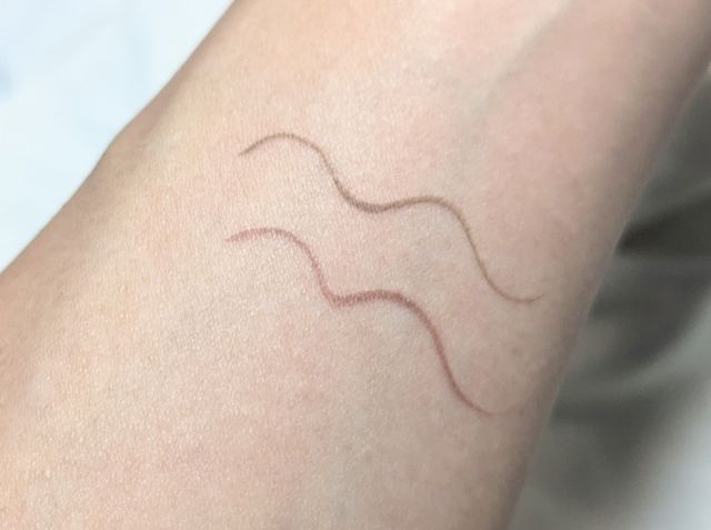 セザンヌ アイジェニックカラーライナー