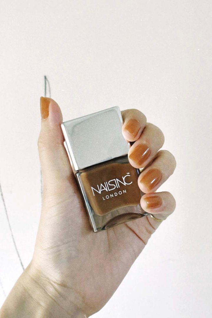 冬ネイル2024！冬の指先にまとう単色ネイル12選【ささやかですてきなもの まとめ 大谷有紀】