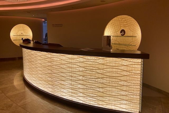 スパの入口カウンター画像