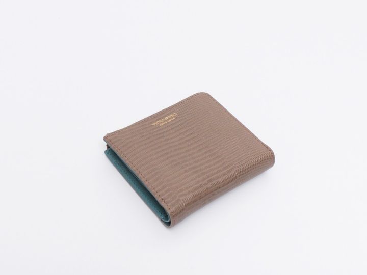 画像: 「PORTA」【縦10×横10.5cm、札入れ1／カードスロット7／小銭入れ1】￥18,700 出典：ヴィオラドーロ
