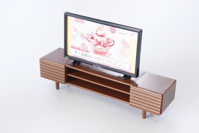 セリアのミニチュア テレビ台とミニチュア テレビ