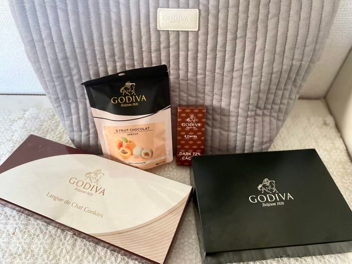 ＜開封＞ゴディバ「2024 ニューイヤー ハッピーバッグ A」の中身