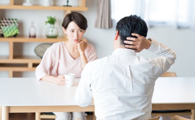 夫婦話し合いイメージ