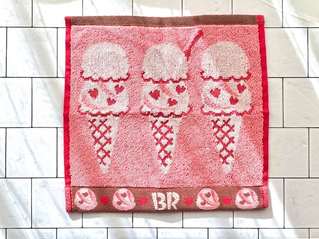 サーティワン 福袋 2024オリジナルグッズ「UCHINO ハンドタオル」表