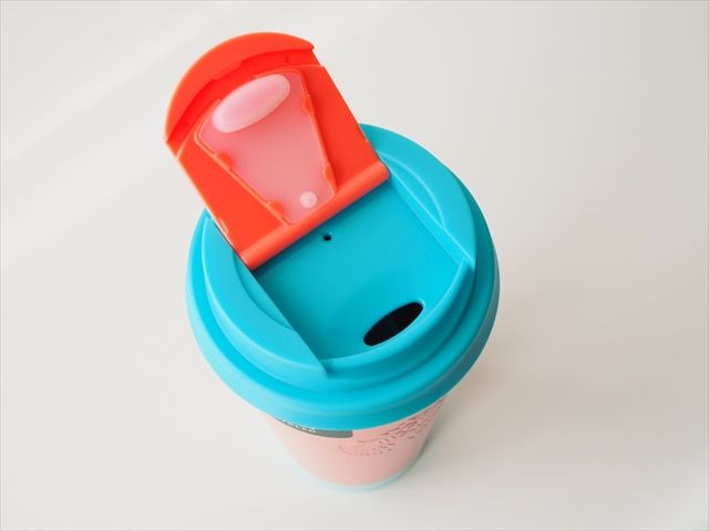 スターバックス福袋2024のToGoロゴタンブラーの蓋