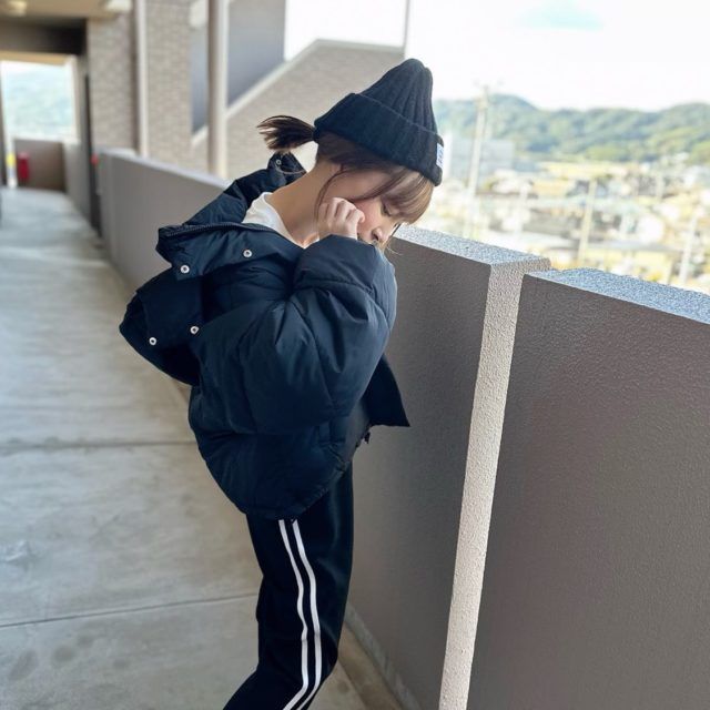 WEGOエコダウン小柄な女性