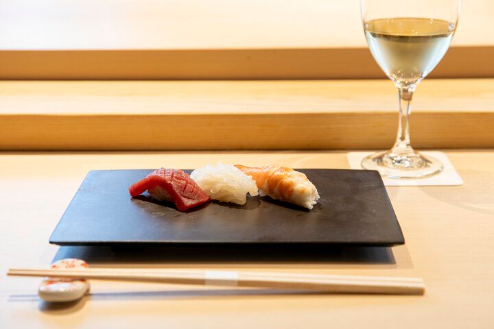 東京駅丸の内駅舎の向かい側♪ リニューアルした新丸ビルの「丸の内ハウス」で多彩な食事を