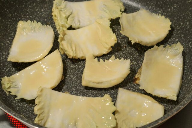 コウケンテツ 白菜チヂミ 再現レシピ 白菜を焼く
