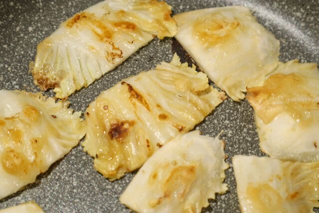 コウケンテツ 白菜チヂミ 再現レシピ 白菜を焼く