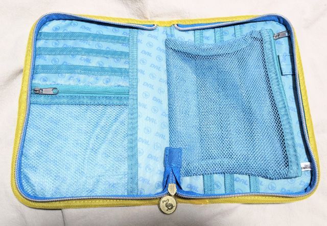 中を開いたところ