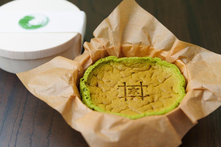 限定メニューや工場見学に心躍る♪ お菓子のミュージアム「atelier京ばあむ」が京都・十条に登場