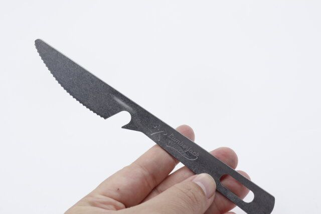 アウトドアカトラリー ナイフの機能性