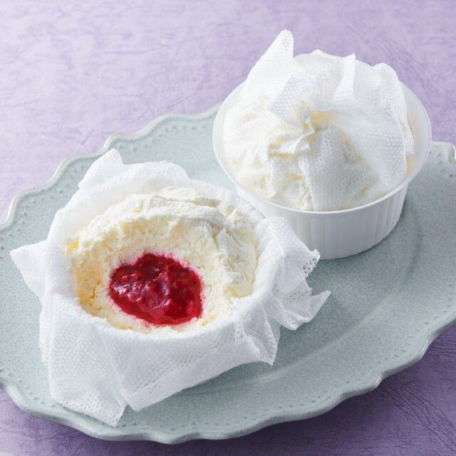 成人の日 ふわレア食感クレーム・ダンジュ 324円（税込）