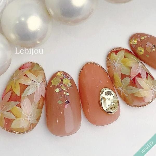 Le bijouが投稿したネイルデザイン [photoid:I0129213] via Itnail Design (725289)