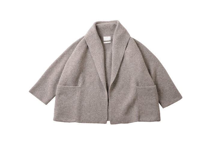 〈ローレン マヌーギアン〉のショールガウン