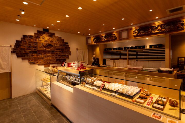 千葉・佐原で360年以上続く老舗和菓子店「御菓子司 虎屋」の縁起のいいスイーツをおみやげに