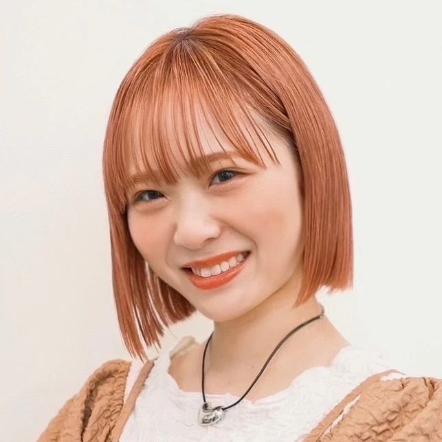 【大人に似合うお洒落なボブ】深みレッド×顔まわりのレイヤーが今ドキ！ 2024年最新のボブスタイル_4