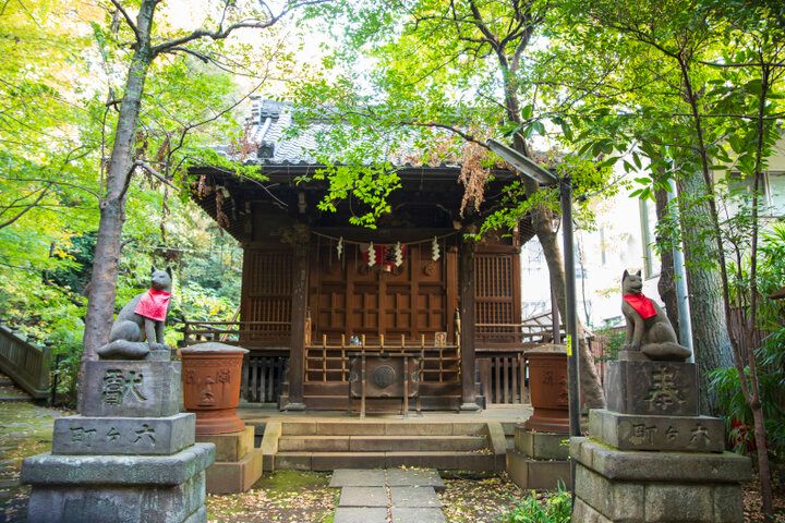 徳川吉宗が建立した「赤坂氷川神社」へ。 限定御朱印や「はりこ干支みくじ」を目当てに
