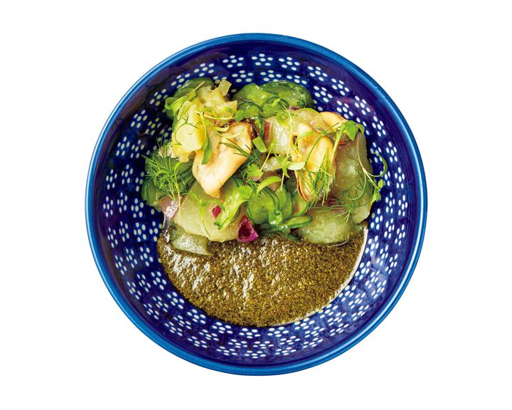 グルマン温故知新：みなとみらい〈TrattoriaTabulé〉「熟成ジャガイモのポテトサラダ ムール貝とグリーンアリッサ」