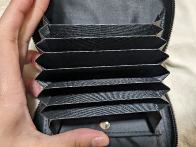 じゃばら式カードポケット