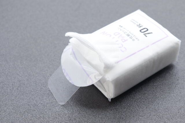 ダイソーの化粧コットン