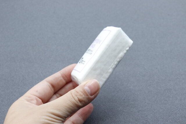 ダイソーの化粧コットン