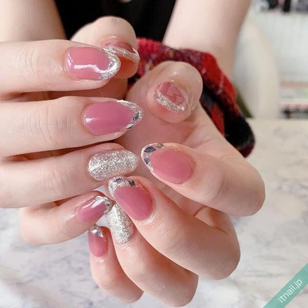 ネイルサロンResortが投稿したネイルデザイン [photoid:I0128596] via Itnail Design (725148)