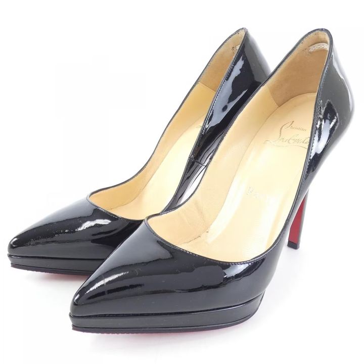 クリスチャンルブタンのパンプス