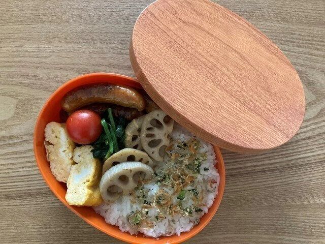 まるで曲げわっぱなお弁当箱使ってみた