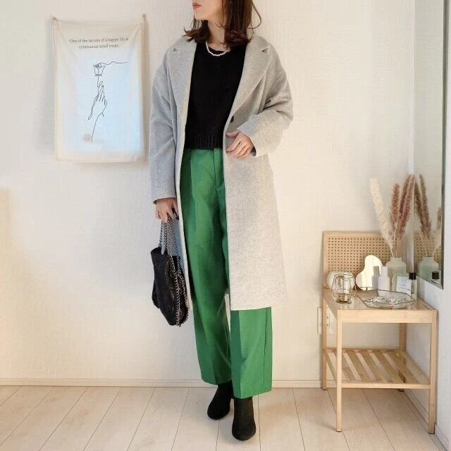 レディースの冬ロングコートコーデ