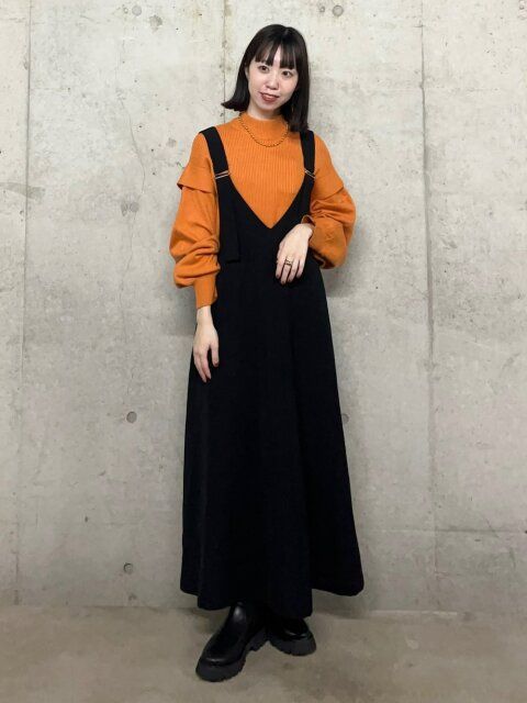冬の黒ジャンパースカートコーデ