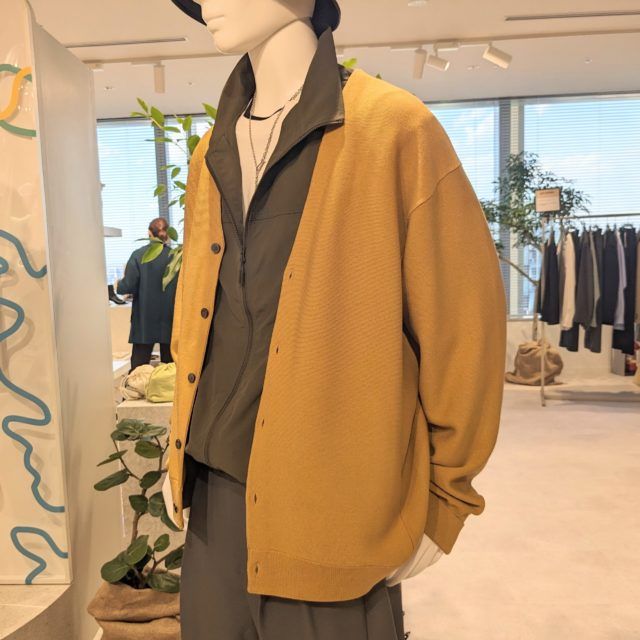 GU「ウォッシャブルカーディガン」メンズボディ