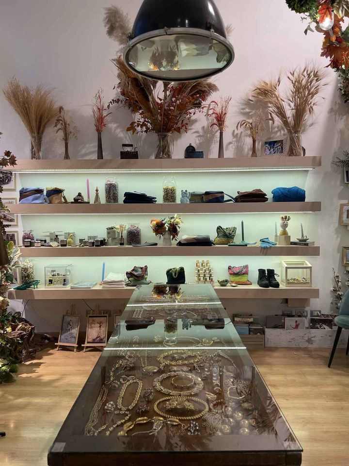 画像1: ファストファッションが登場する前のショッピング体験を再発見してもらいたい