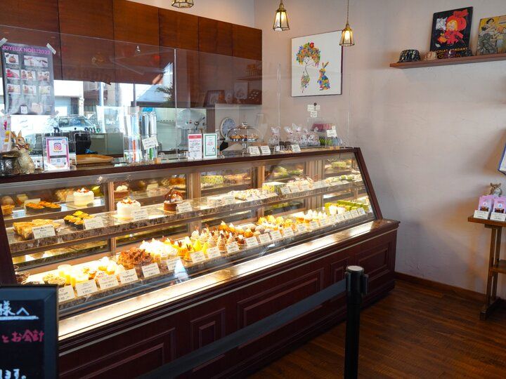 鎌倉のパティスリーで見つけた♪チョコレートで仕立てたうさぎの耳がキュートなケーキ「クグラパン」