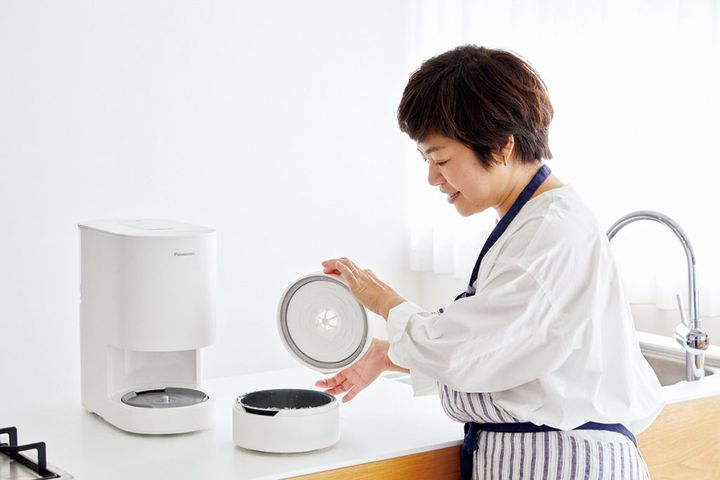 〈パナソニック〉の自動計量IH炊飯器