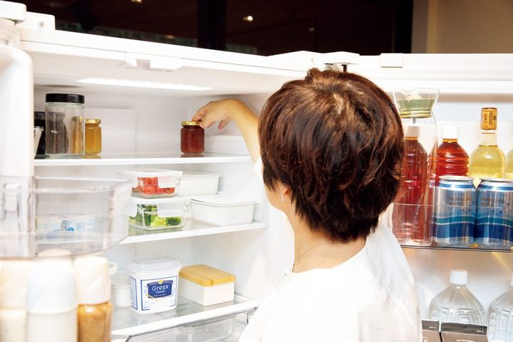 〈ツインバード〉の 背伸びせず使える冷蔵庫