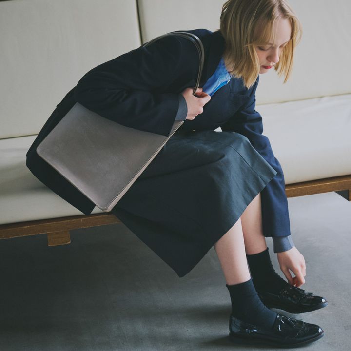 ジャケットスタイルに似合う！A4サイズがぴったり収まる《グレンロイヤル》のスマートバッグ【マイスタンダードブック】