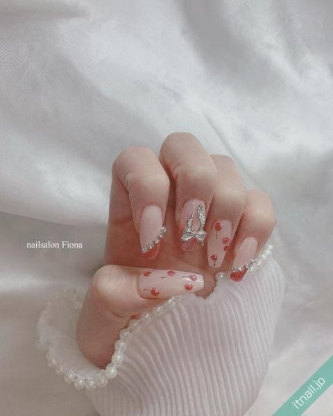 Fionaが投稿したネイルデザイン [photoid:I0129173] via Itnail Design (724939)