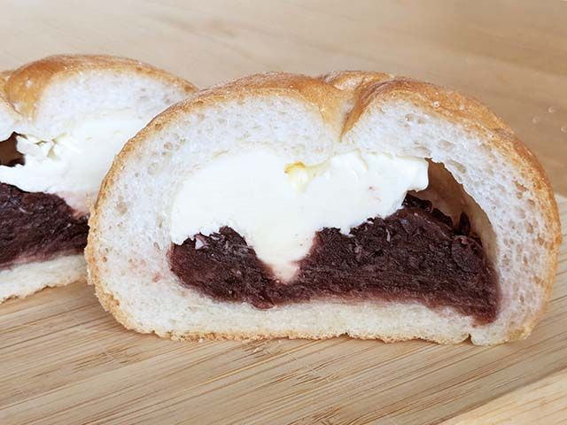 「あんバターホイップ」の断面