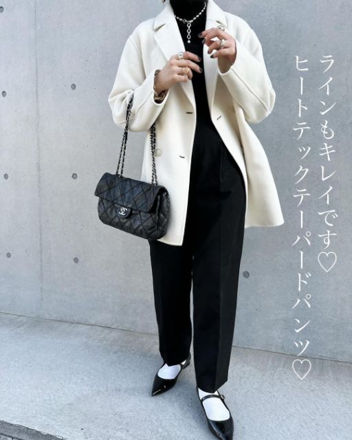 UNIQLOのヒートテックタックテーパードパンツを着用したコーデ