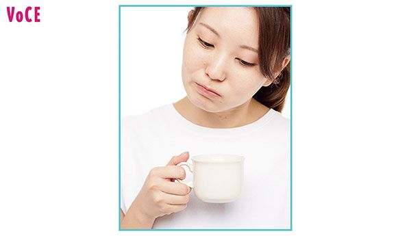 白湯含み＆口元トレでリフトアップ