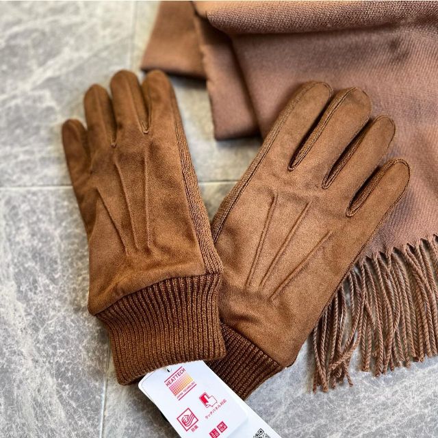 ブラウンのヒートテックスウェードタッチグローブ
